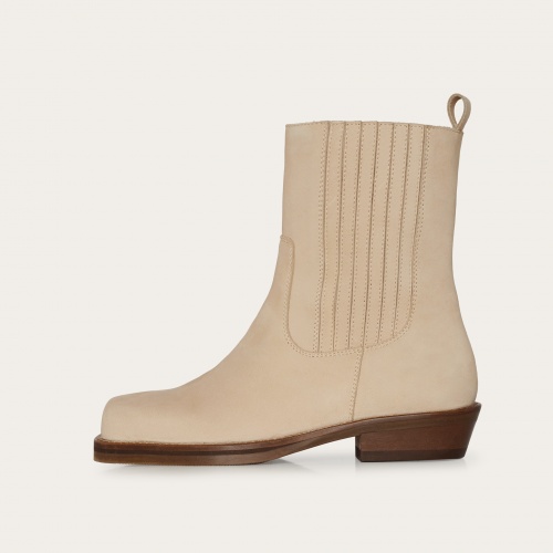 Rokev cowboy boots, bright nubuck | Balagan Studio