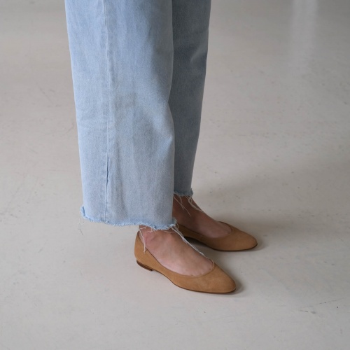 Mishor Ballerina, vanilla suede | Balagan Studio