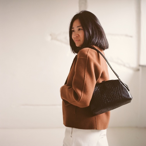 Hug Bag M, black croco OUTLET | Balagan Studio