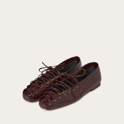 Cleo Ballerina, glossy bordo | Balagan Studio