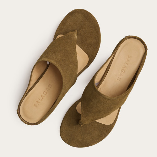 Luca Slides, soil velvet | Balagan Studio