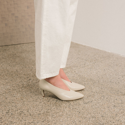 Schpitz Heels, cream | Balagan Studio