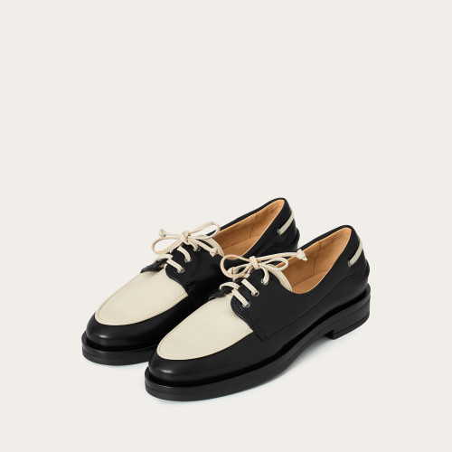 Yacht Flats, black&cream  | Balagan Studio