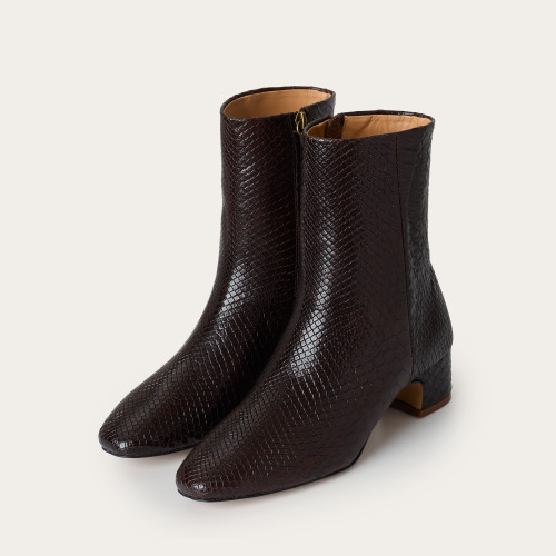 Stav Boots, brown croco | Balagan Studio